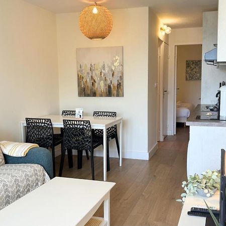 Appartement 0321, Piscine - Parking - Proche Plages - Palmazur Vacances カンヌ エクステリア 写真