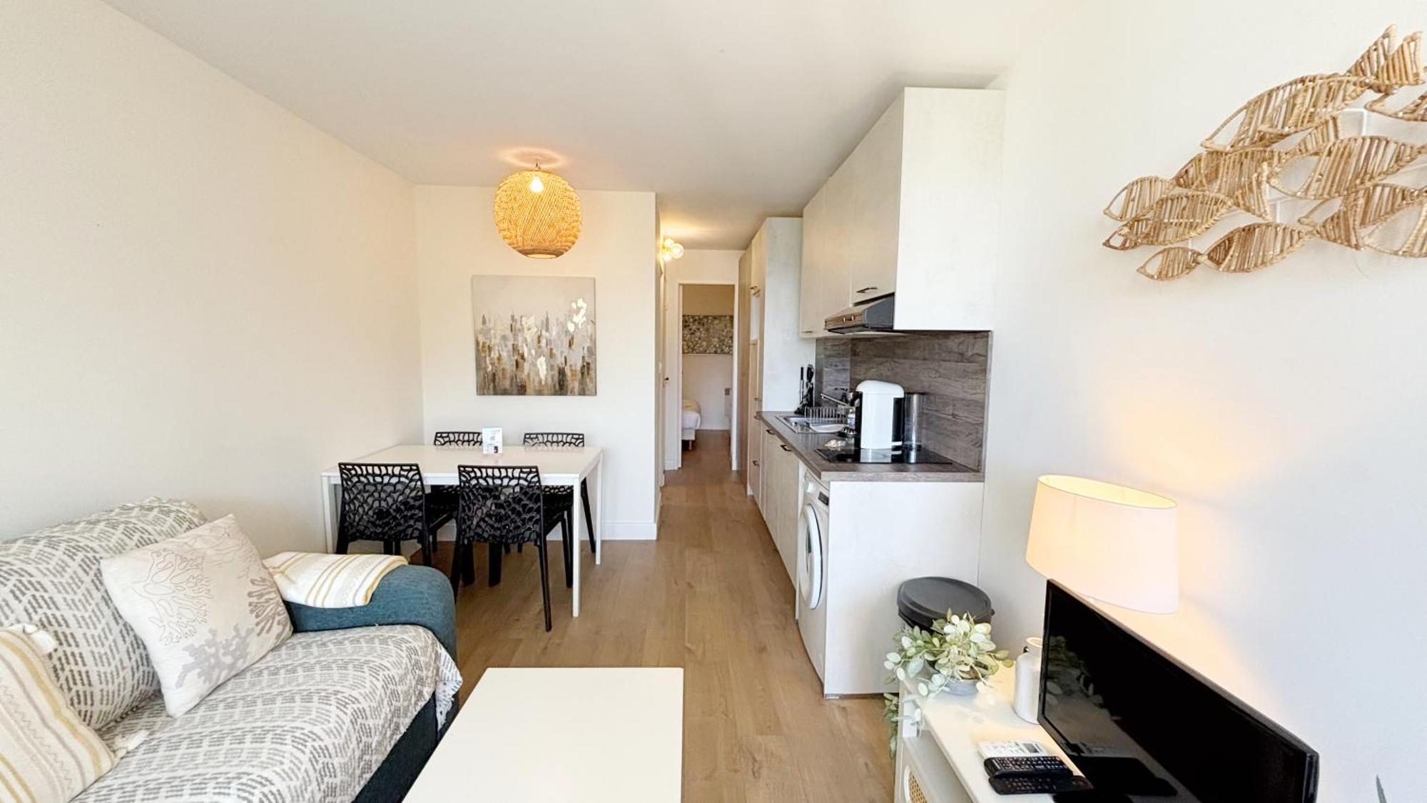 Appartement 0321, Piscine - Parking - Proche Plages - Palmazur Vacances カンヌ エクステリア 写真